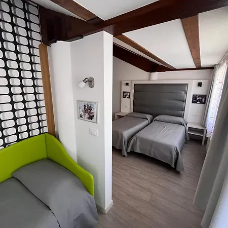 Bed & Breakfast Seventy Design 2*