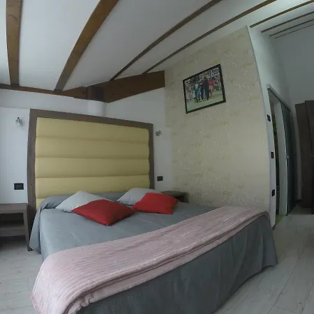 Seventy Design Bed & Breakfast 2*